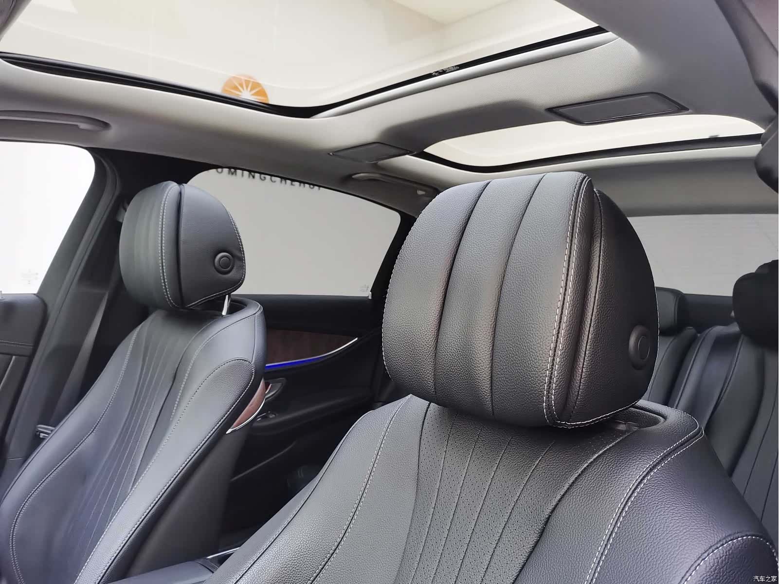 Mercedes-Benz E-Class, 2019 9