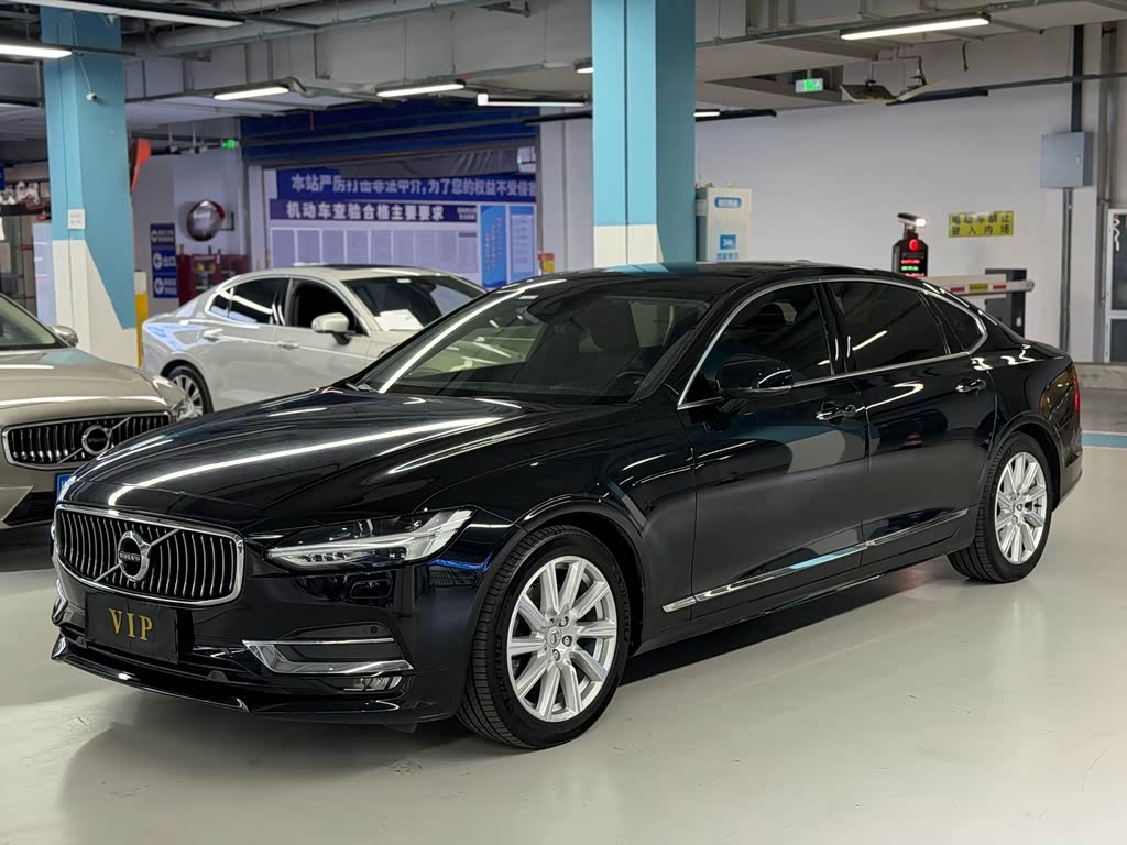 Volvo S90