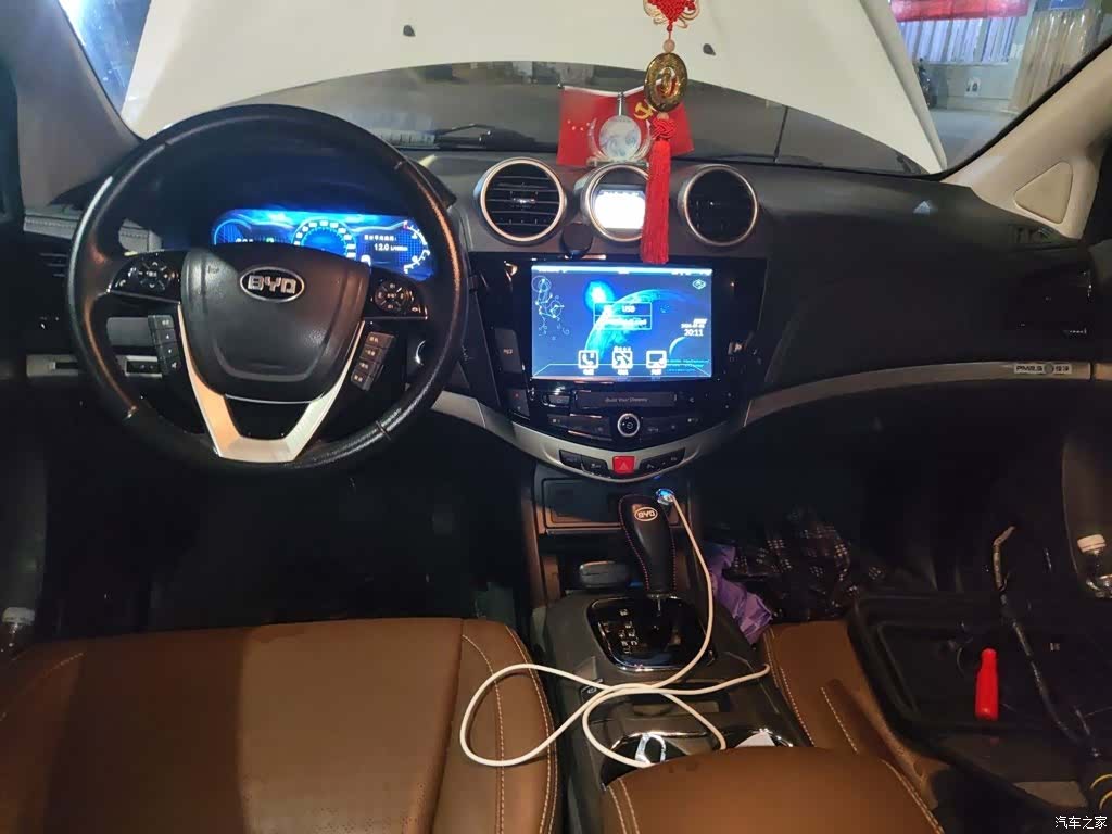 BYD S7, 2015 6