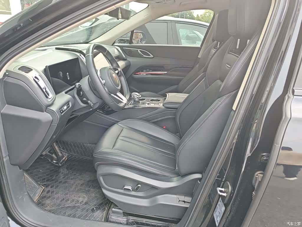 Hongqi HS3, 2023 15