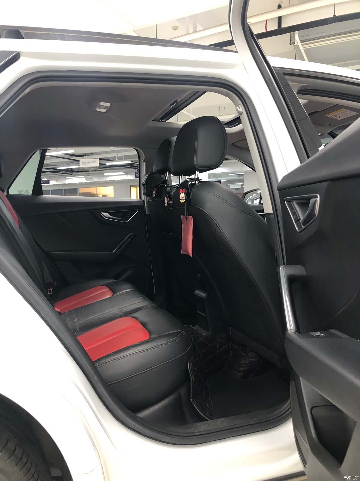 Audi Q2L, 2021 10