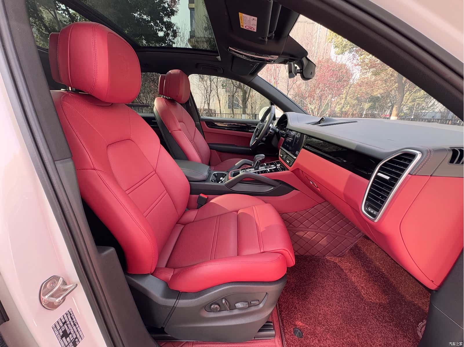 Porsche Cayenne, 2023 12