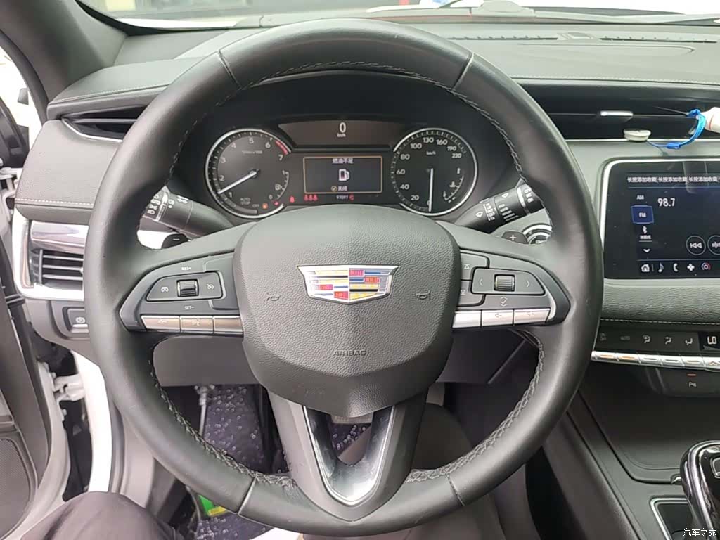 Cadillac XT4, 2021 11