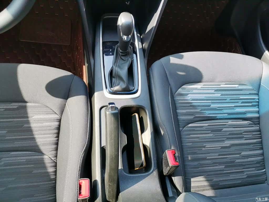 Chevrolet 320, 2018 14