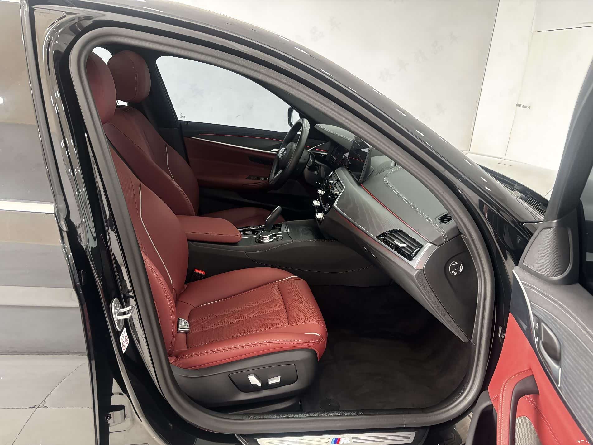 BMW 5 Series, 2024 26