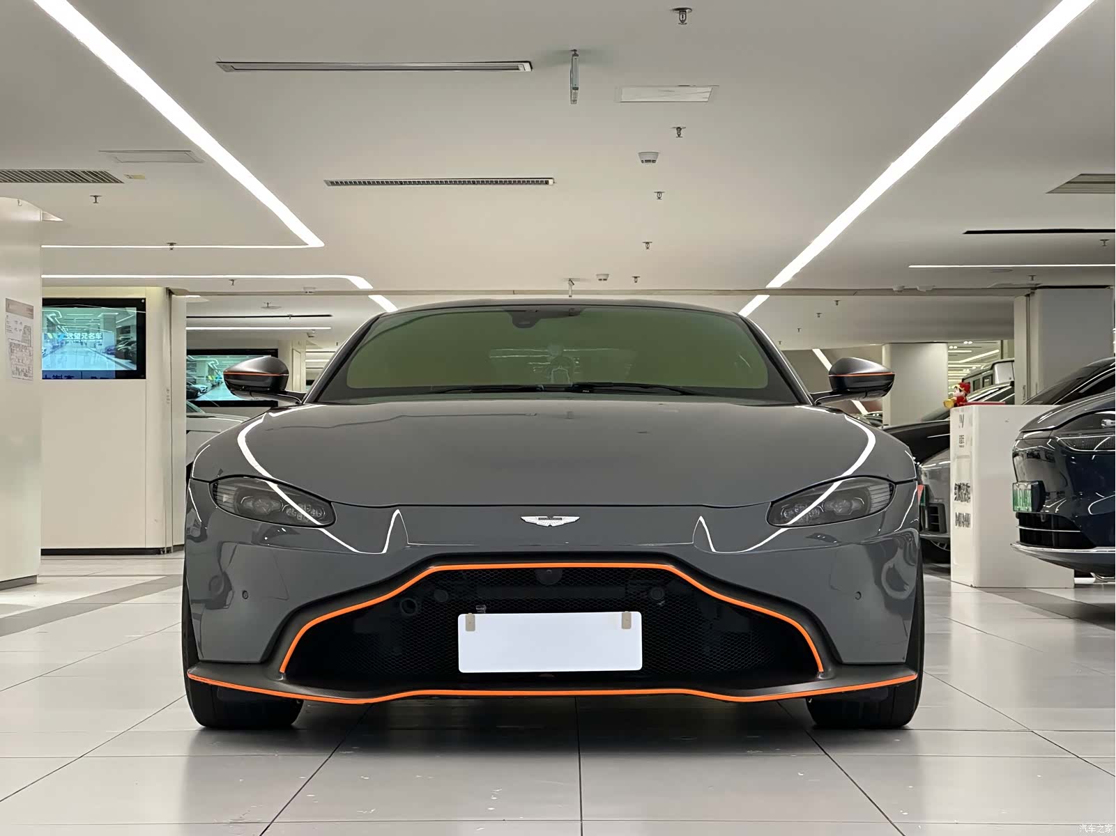 Aston Martin Vantage, 2019 2