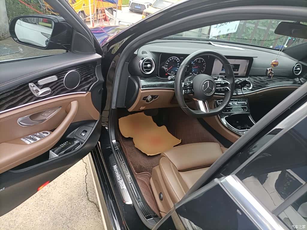 Mercedes-Benz E-Class, 2022 16