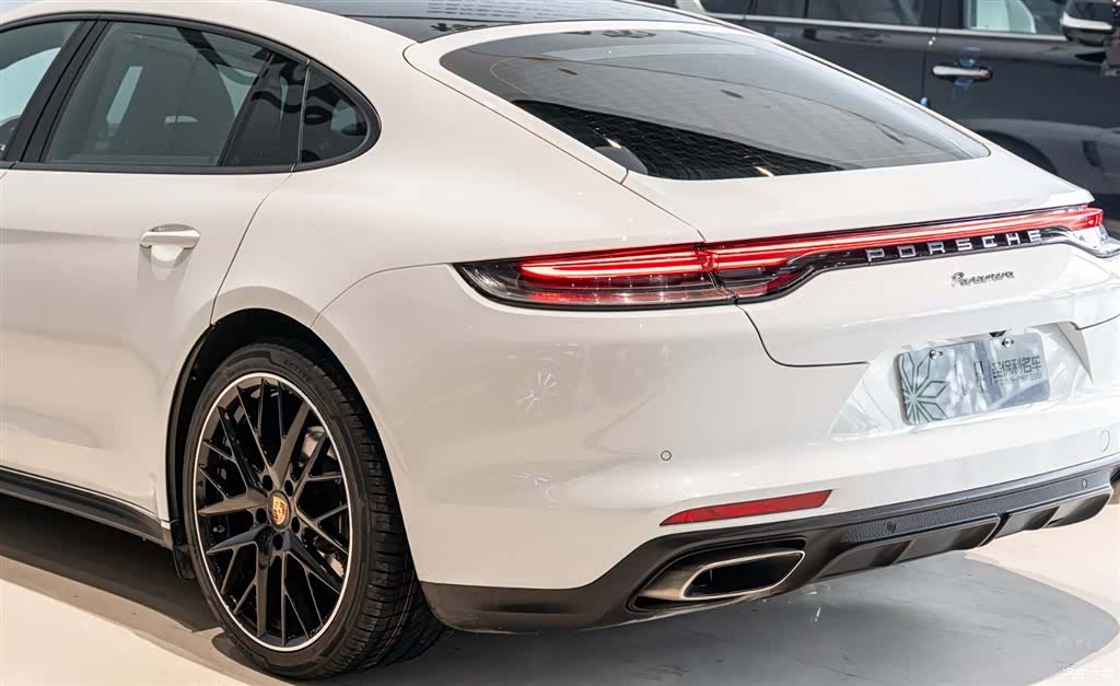 Porsche Panamera, 2023 19