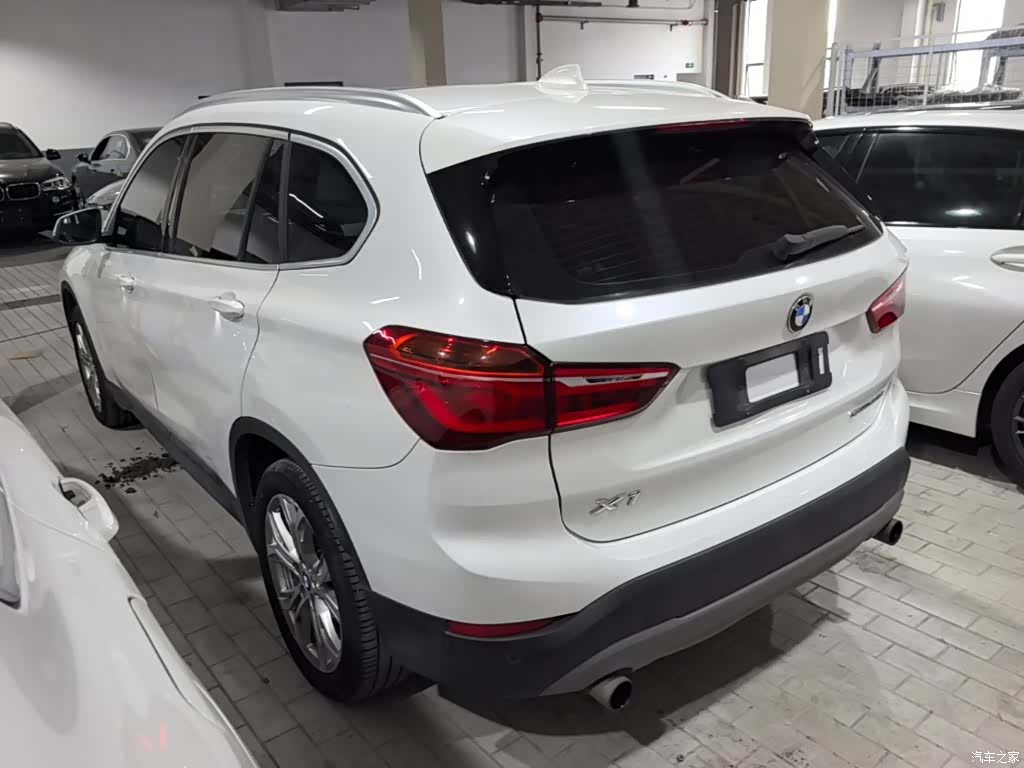 BMW X1, 2019 все фото