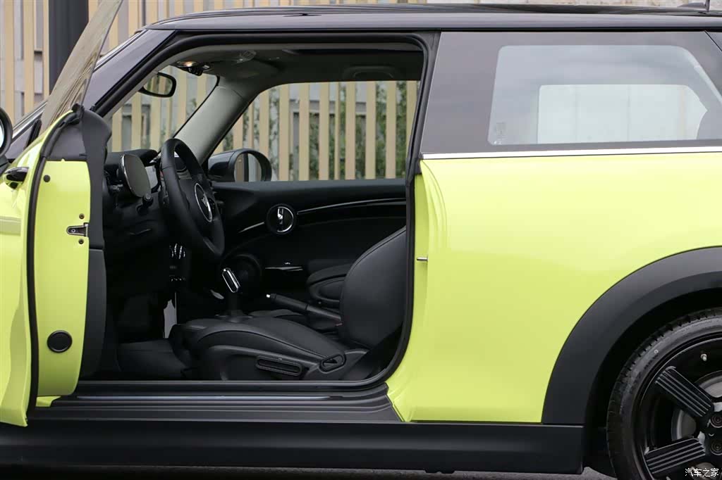 Mini Cooper, 2023 9
