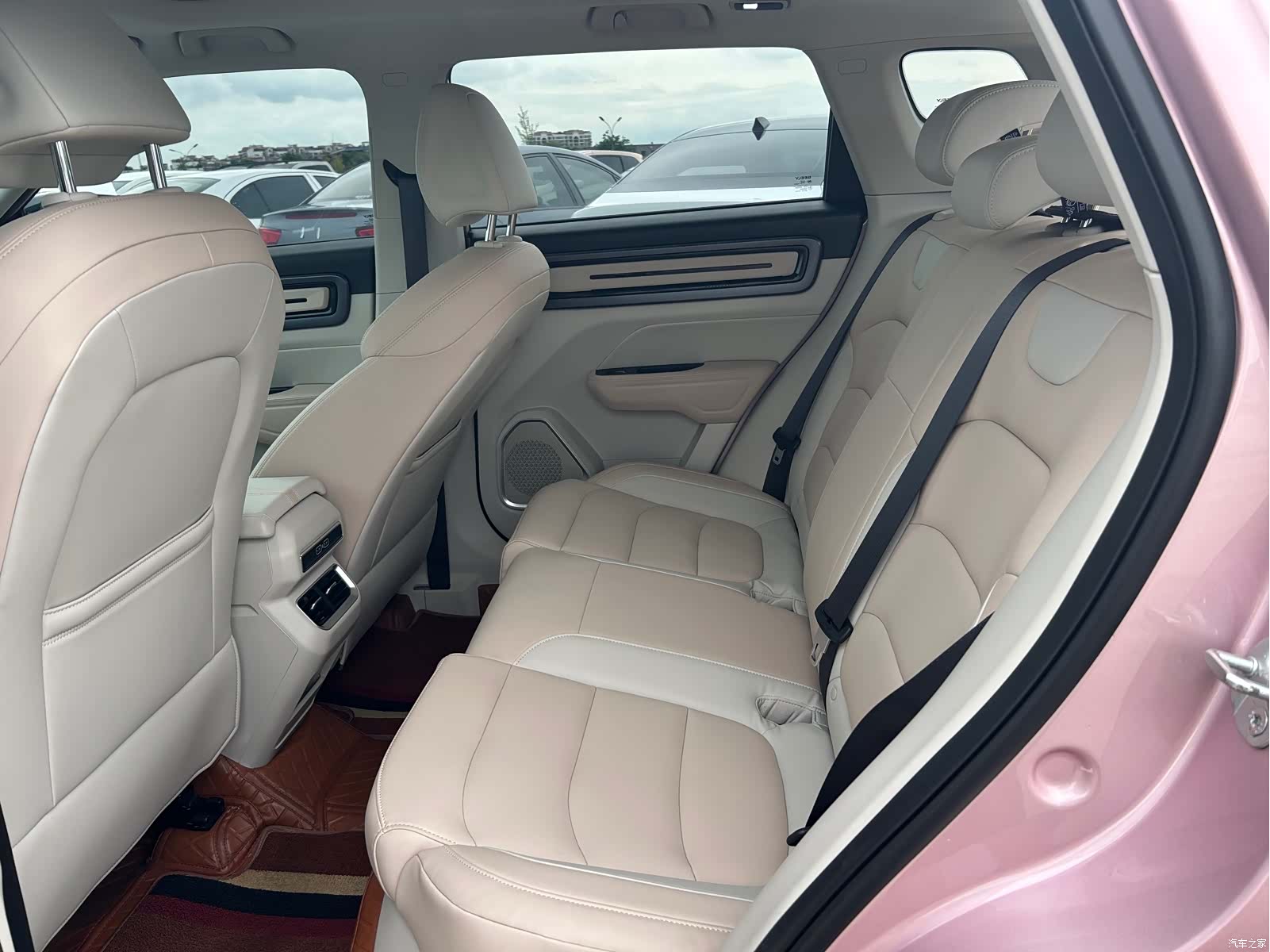 Geely Icon, 2022 все фото