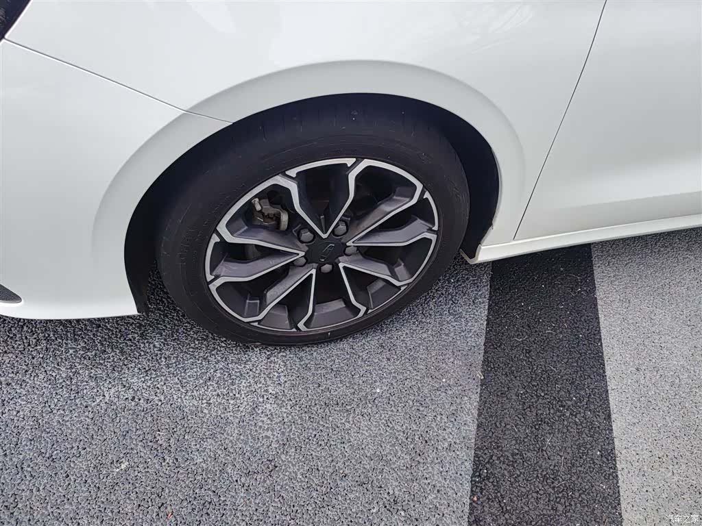 Geely Binray, 2021 23