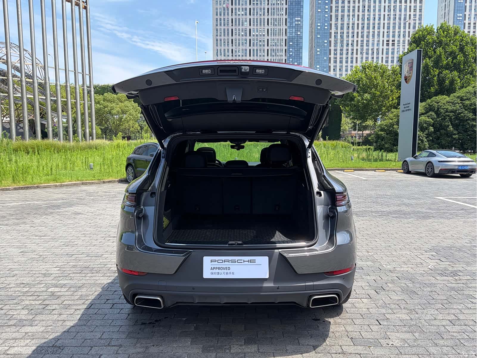 Porsche Cayenne, 2026 6
