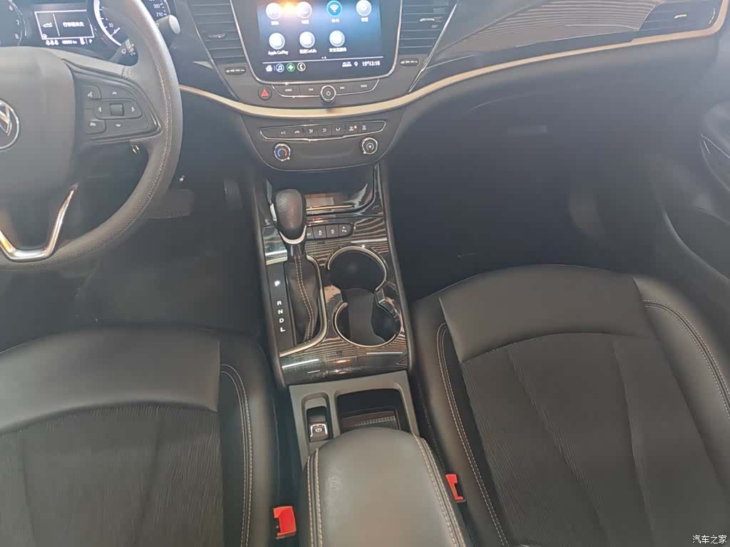 Buick Verano, 2020 10