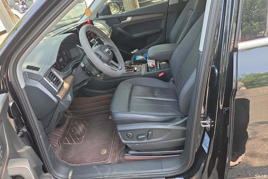 Audi Q5L, 2022 9