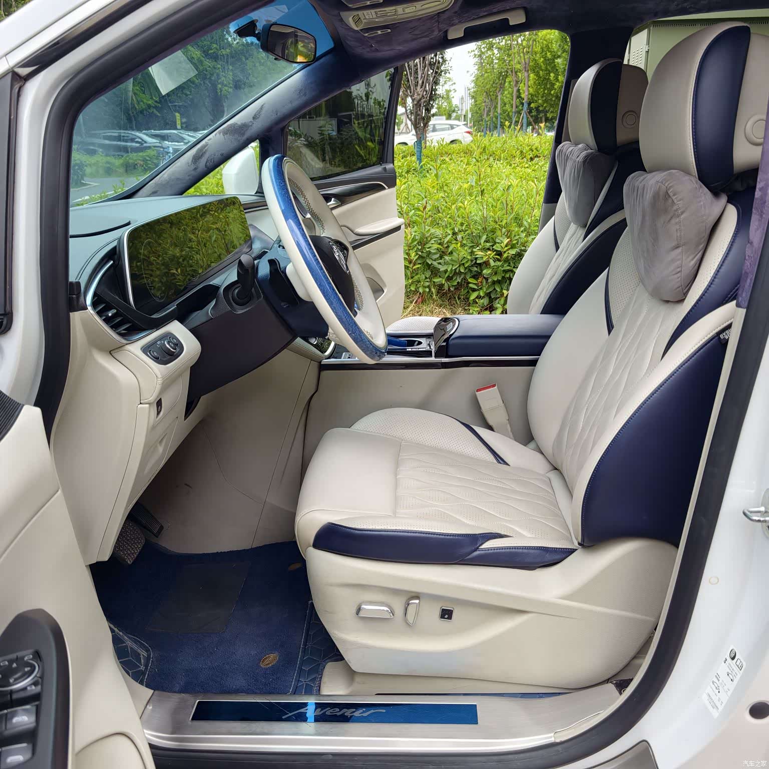 Buick GL8, 2021 10
