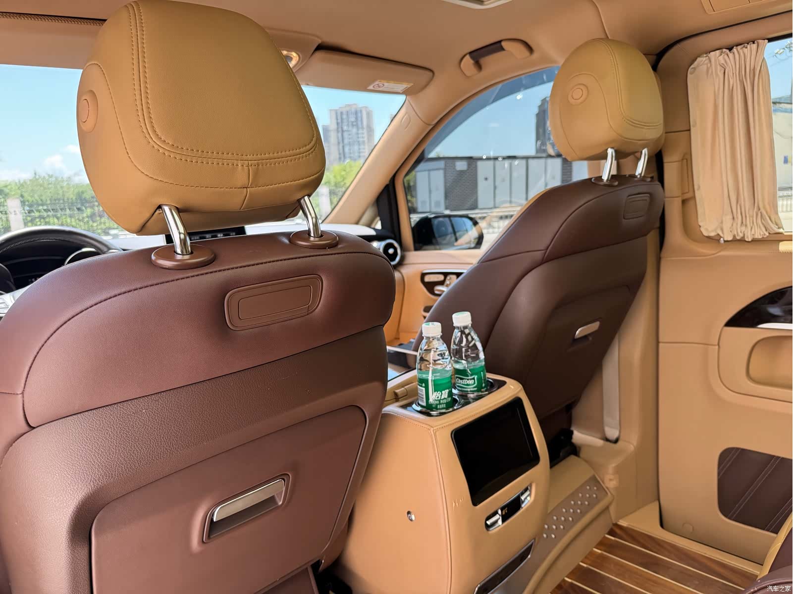 Mercedes-Benz V-Class, 2019 9
