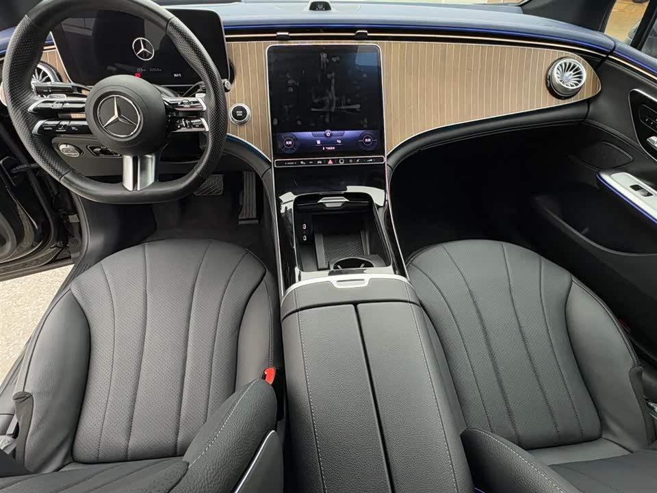 Mercedes-Benz EQE