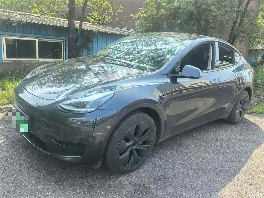 Tesla Model Y, 2024 2