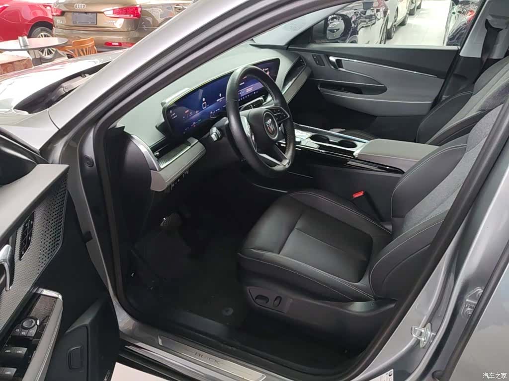 Buick E5, 2023 12