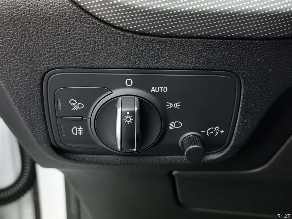 Audi e-tron, 2021 21