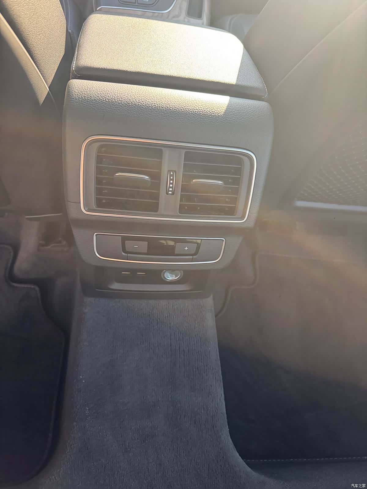 Audi Q5L, 2022 24