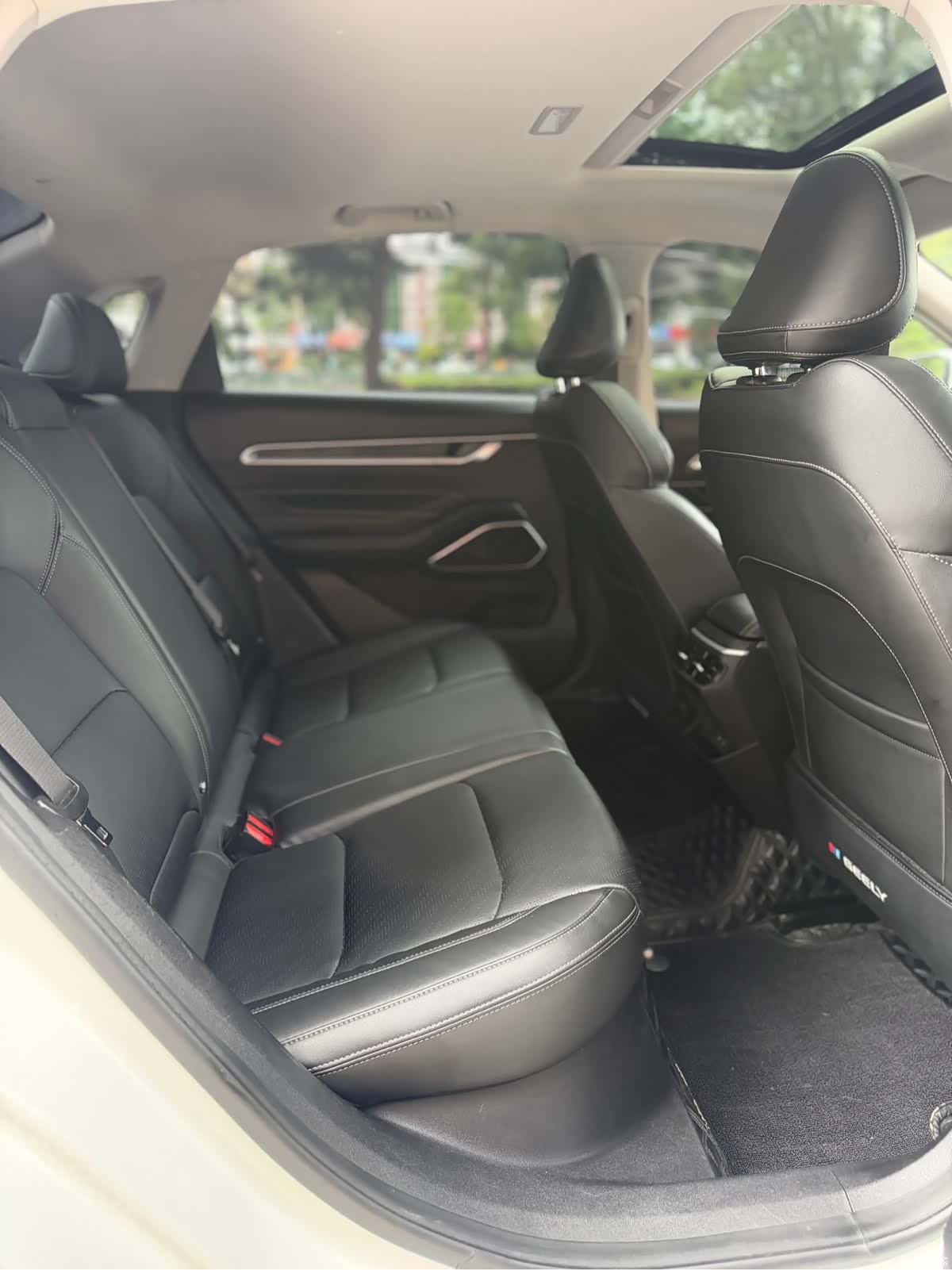 Geely Emgrand, 2022 12