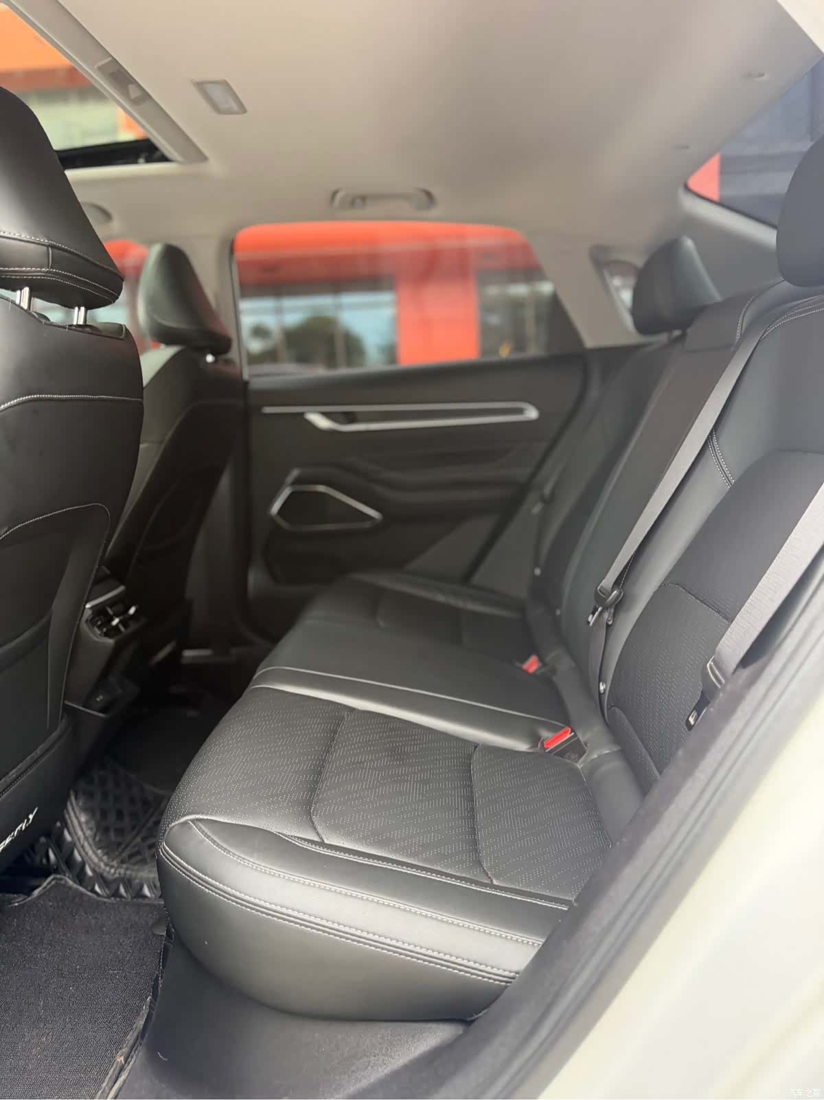 Geely Emgrand, 2022 11