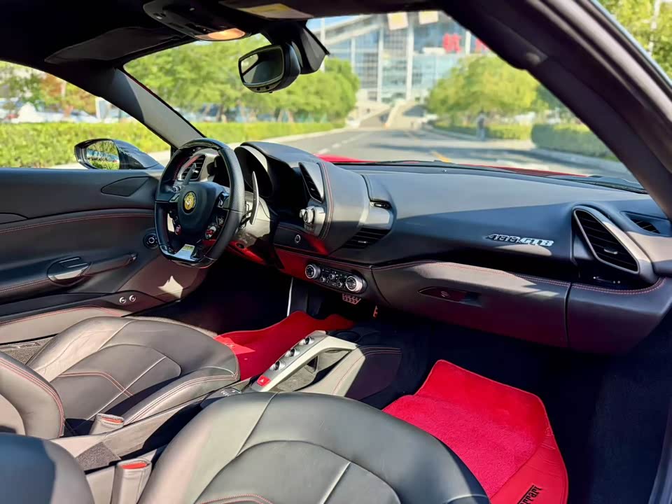 Ferrari 488