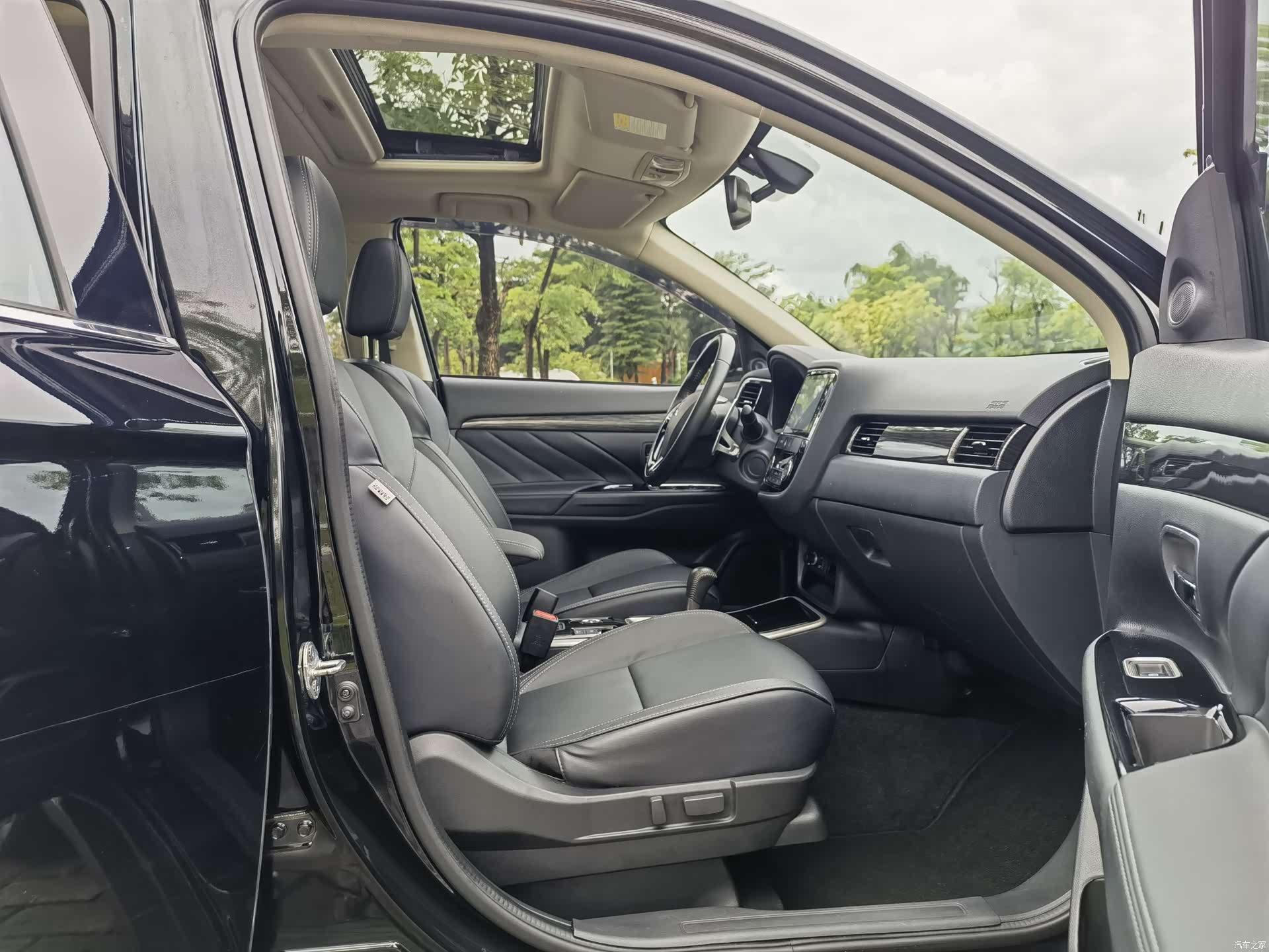 Mitsubishi Outlander, 2020 9