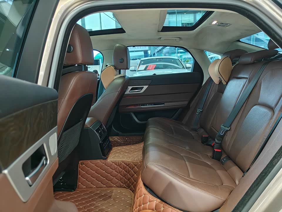 Jaguar XFL Jaguar XFL