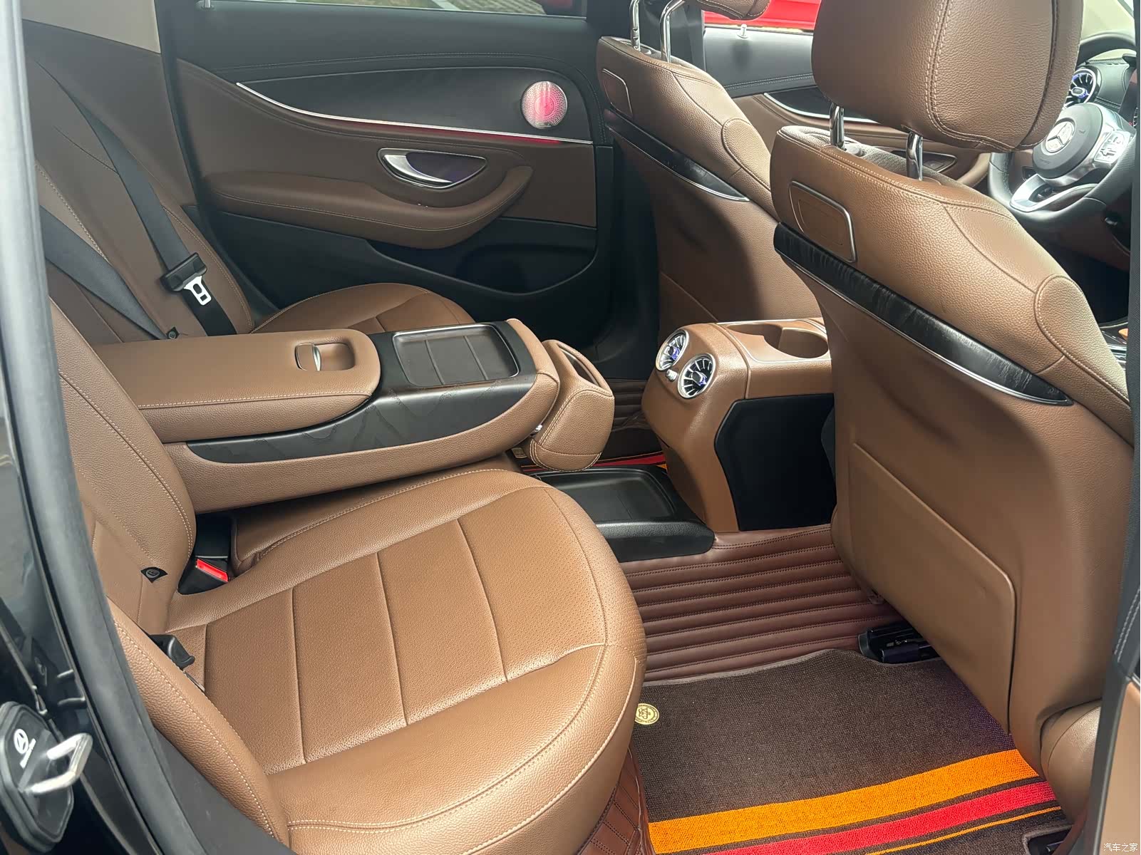 Mercedes-Benz E-Class, 2019 9