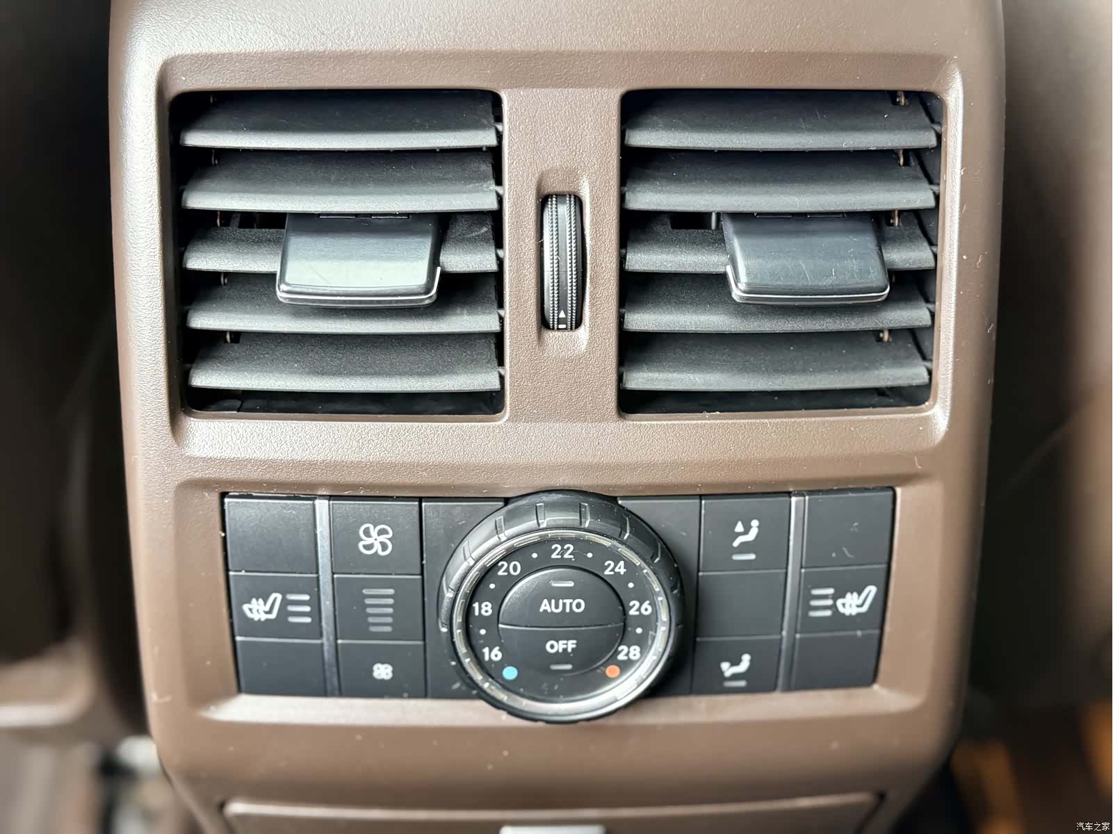 Mercedes-Benz GLS, 2019 18