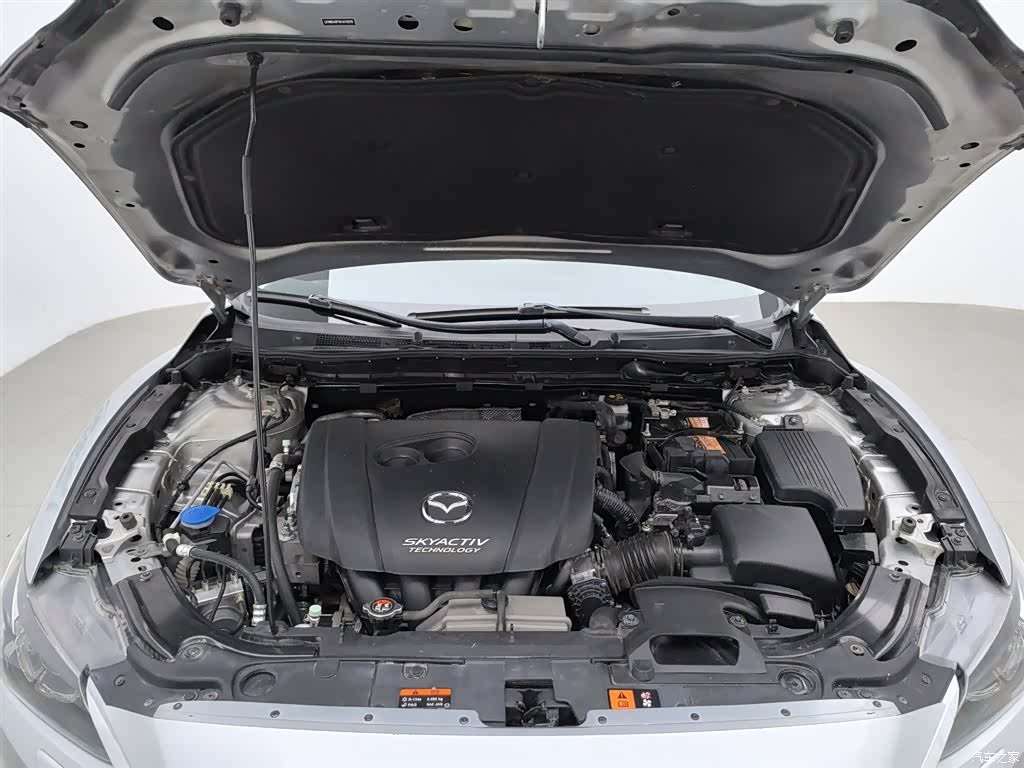 Mazda Atenza, 2017 6
