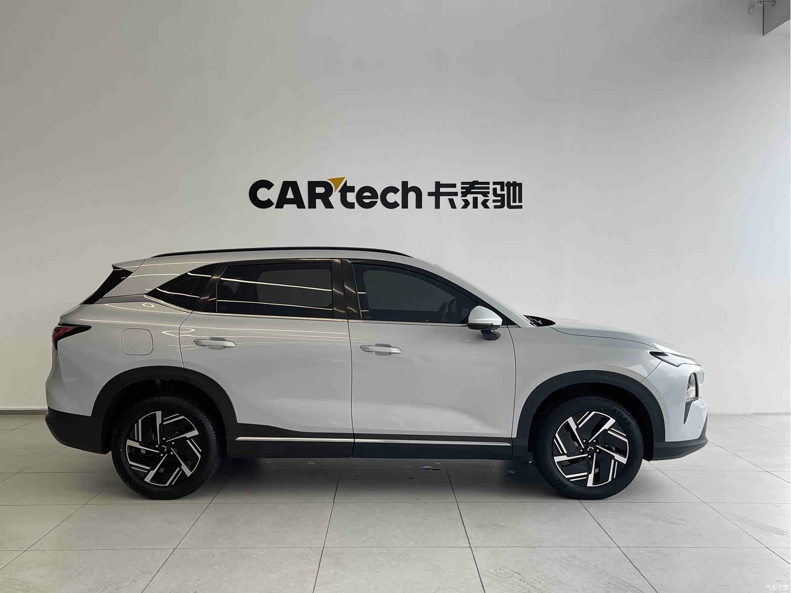 Wuling Starlight, 2024 7