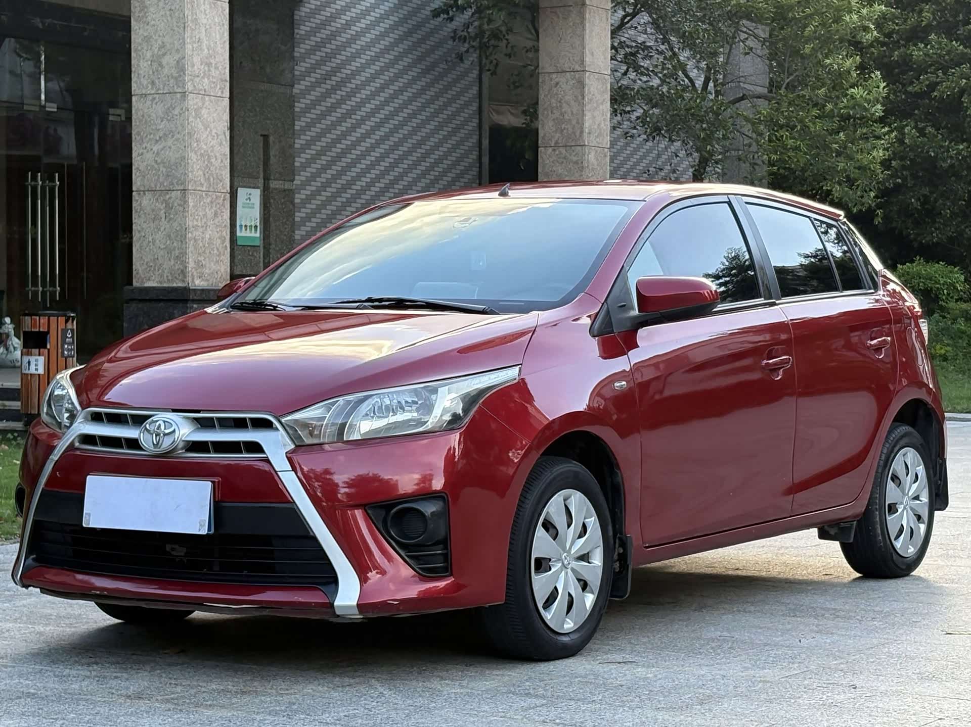 Toyota YARiS L