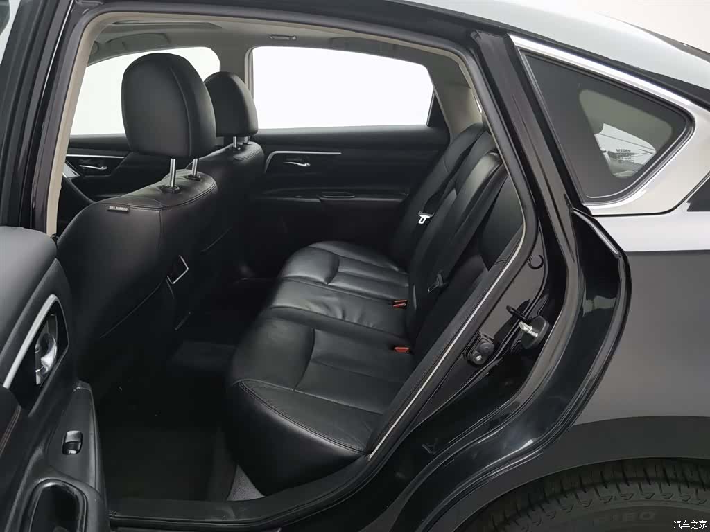 Nissan Teana, 2018 15