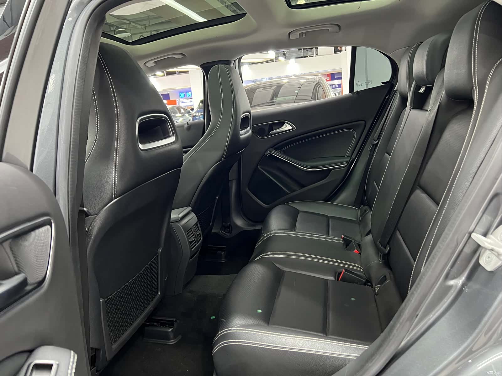Mercedes-Benz GLA, 2018 14