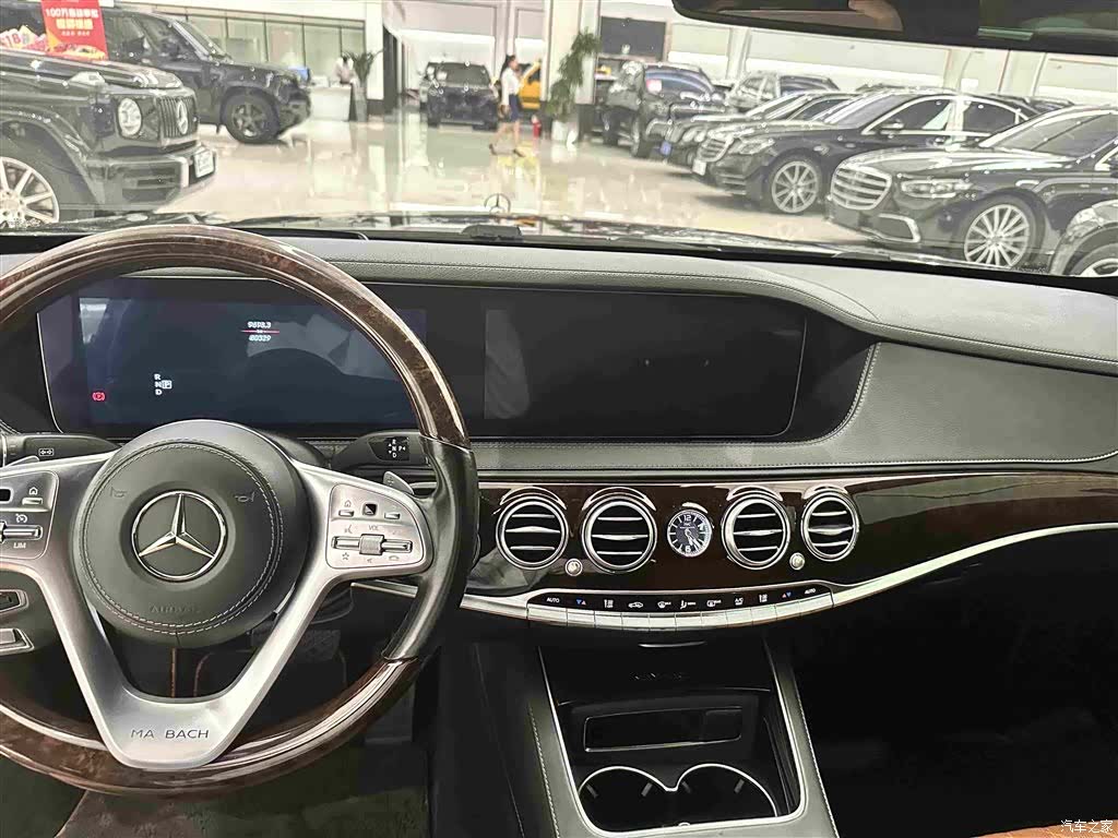 Maybach S-Class, 2020 9