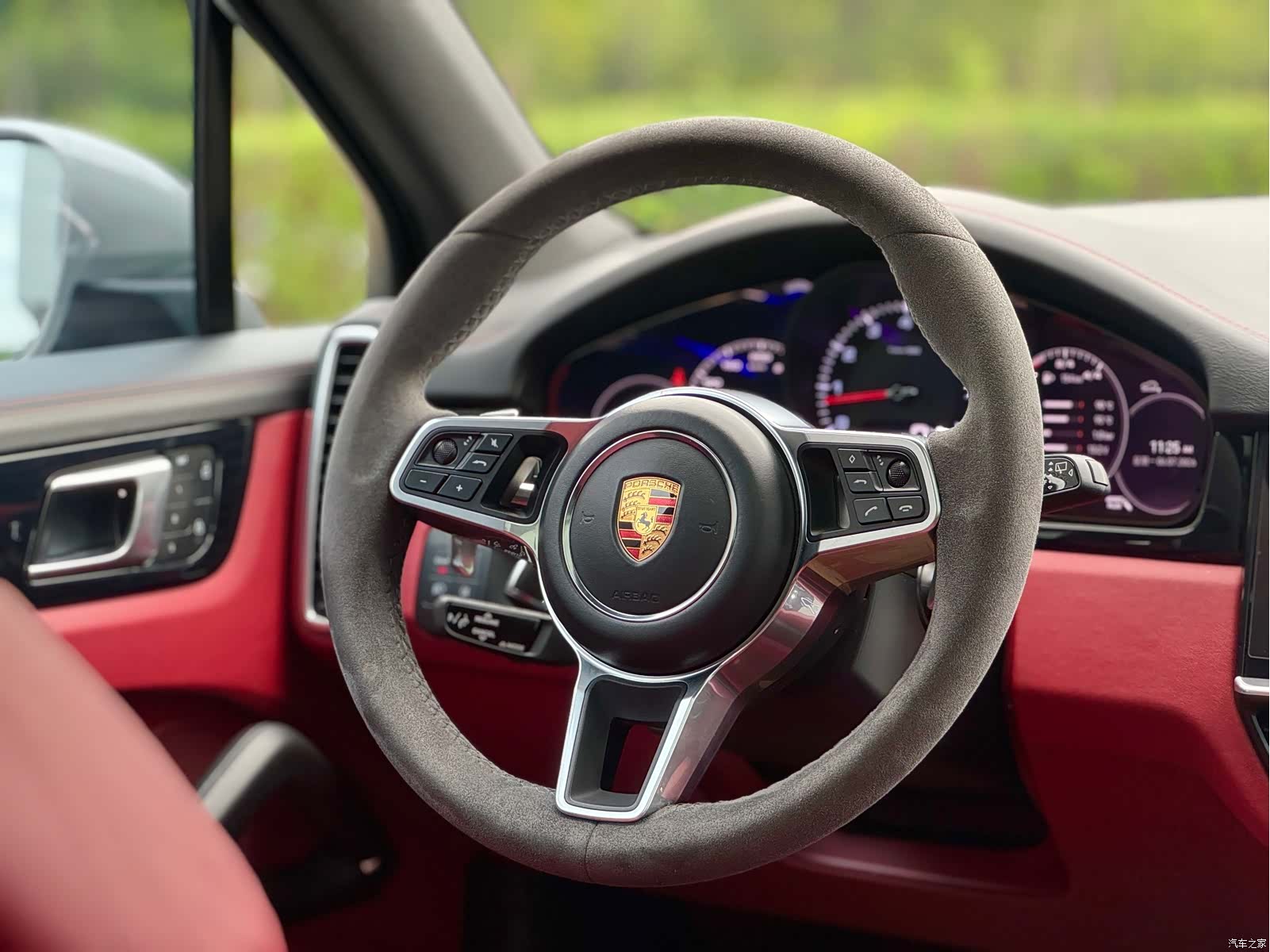 Porsche Cayenne, 2022 11