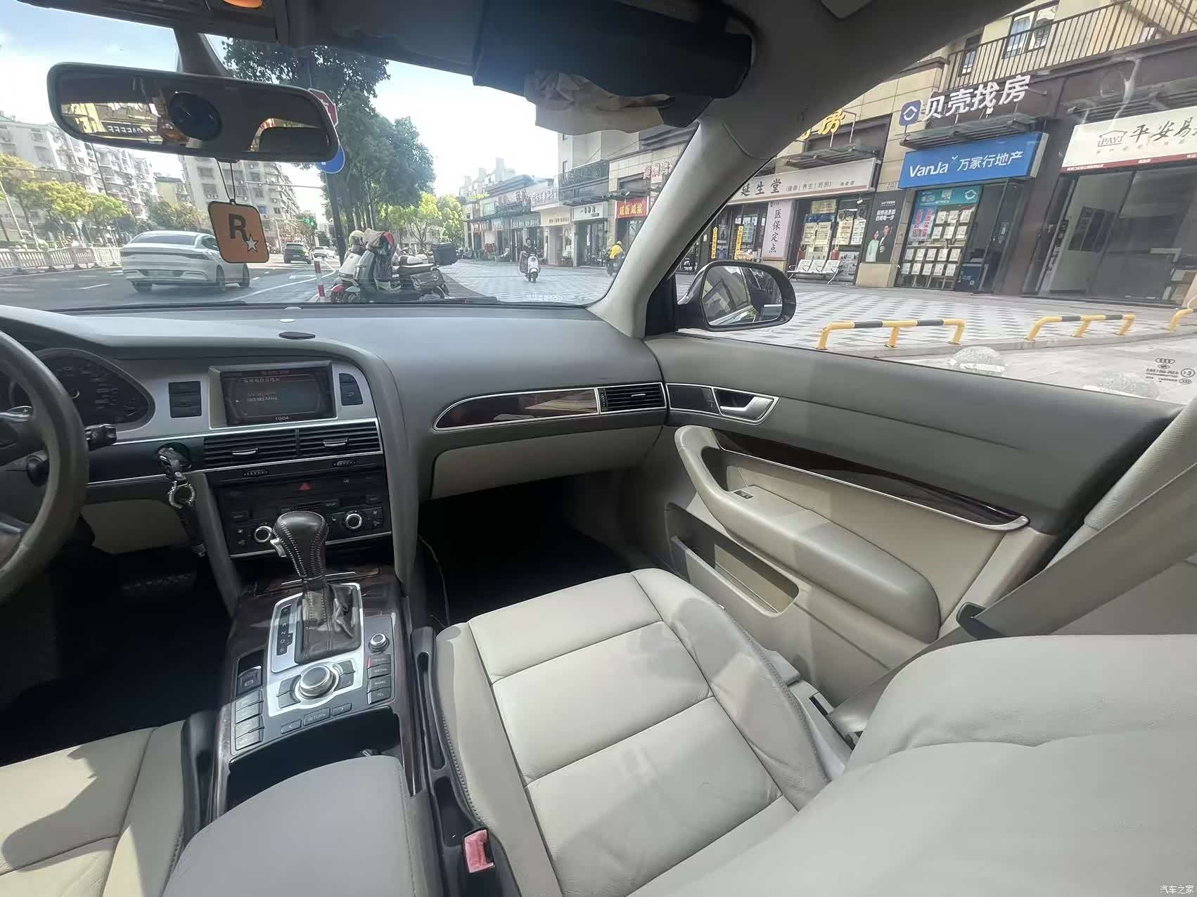 Audi A6L, 2009 13