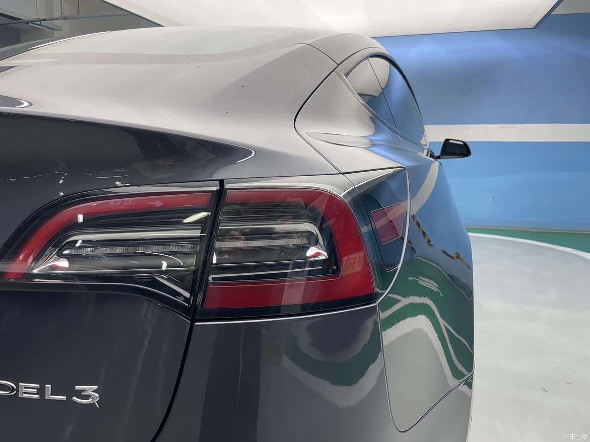 Tesla Model 3, 2022 9