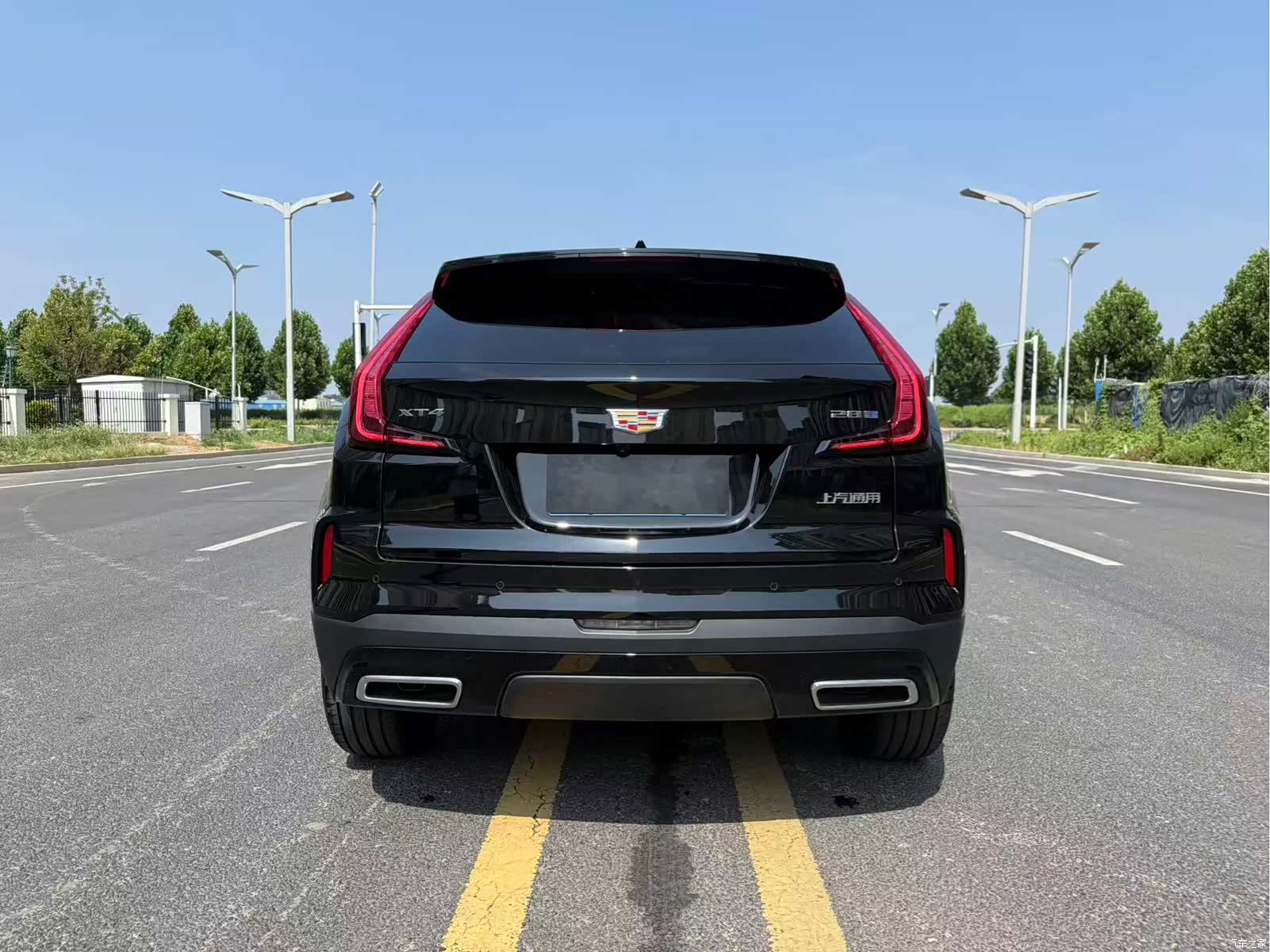 Cadillac XT4, 2025 10