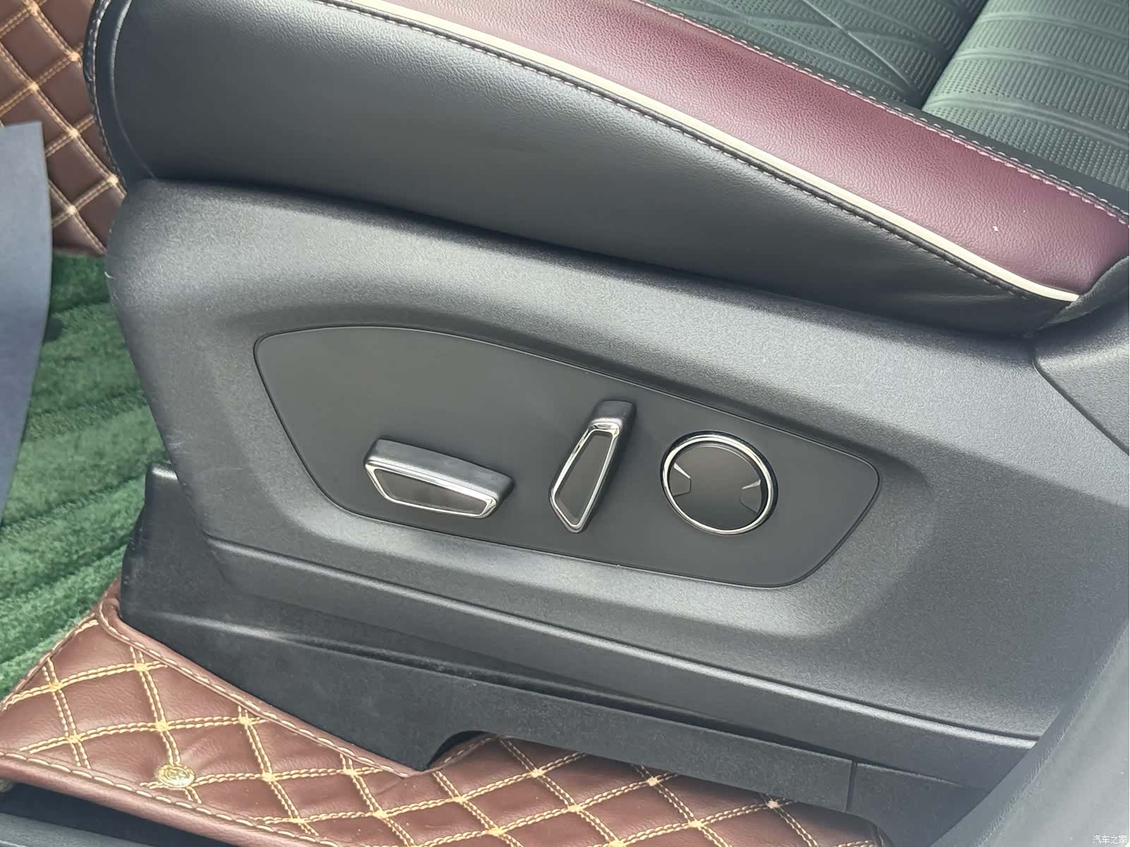 Ford Explorer, 2024 9