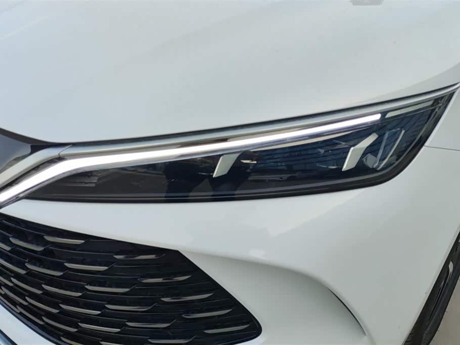 BYD Qin L BYD Qin L