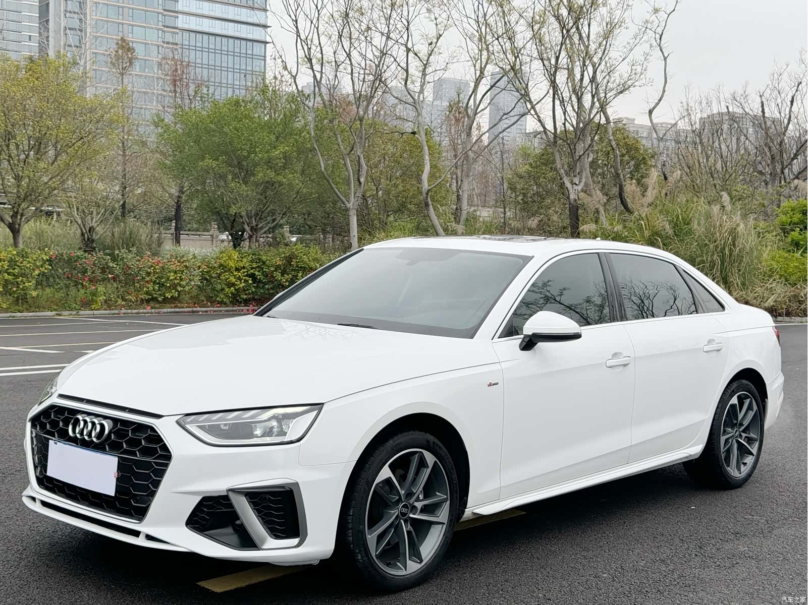 Audi A4L, 2022 1