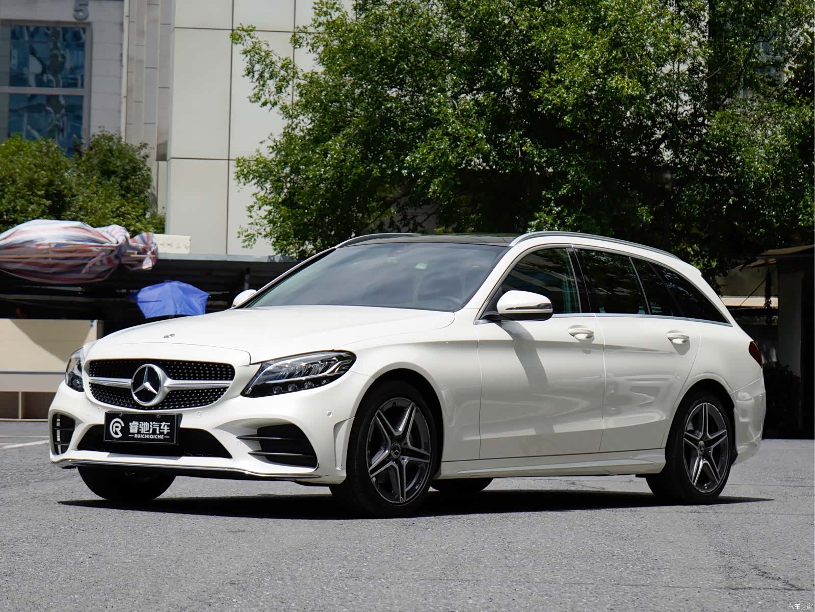 Mercedes-Benz C-Class, 2021 1
