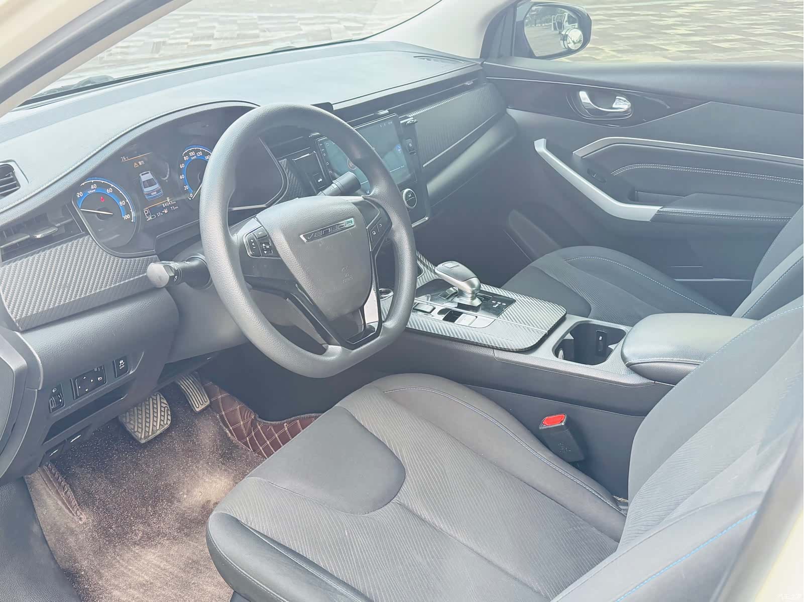 Nissan D60EV, 2023 6