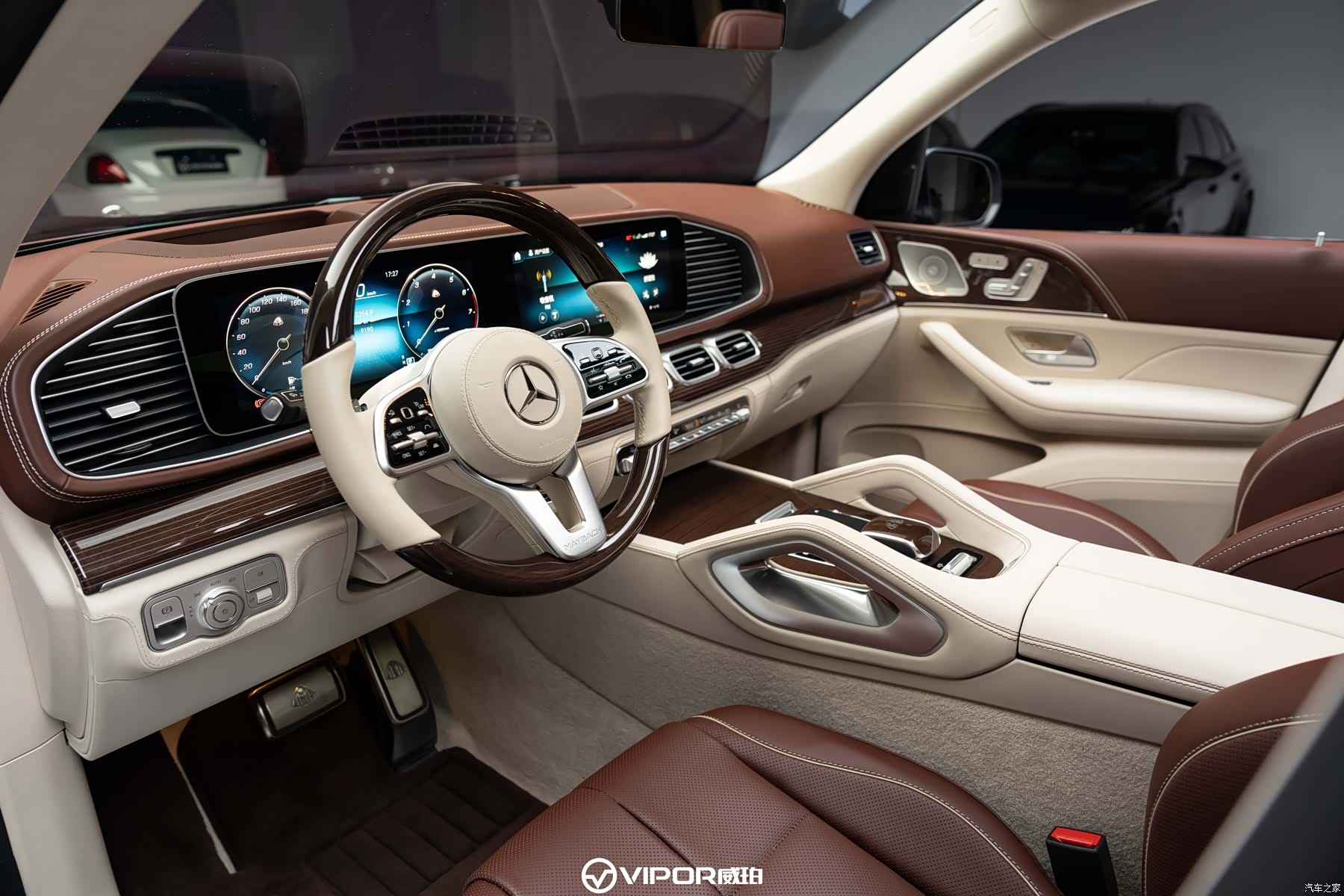 Maybach GLS, 2022 11