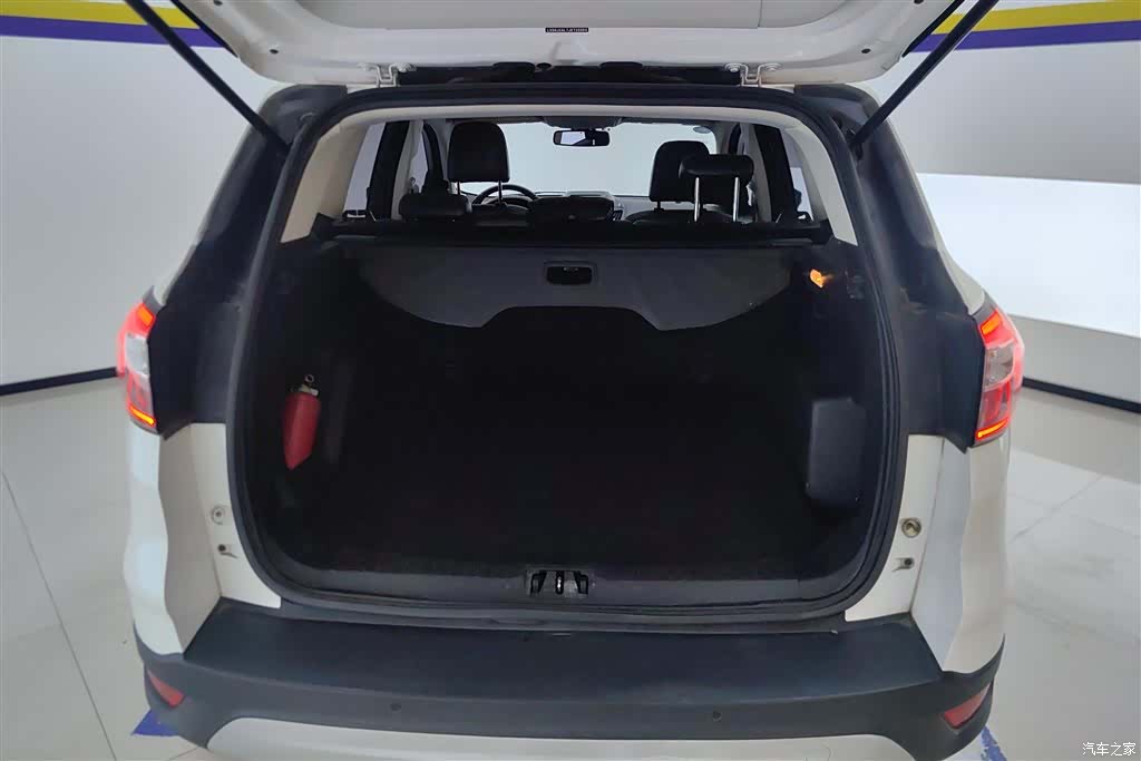 Ford Kuga, 2018 4